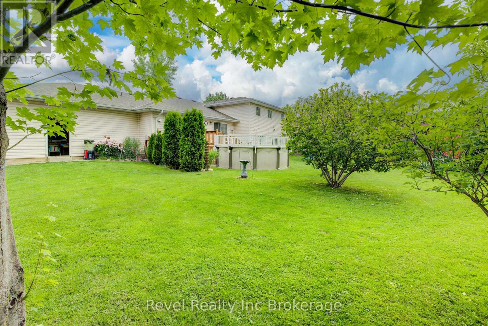 18 Cowan Street W, Blandford-Blenheim, Ontario  N0J 1V0 - Photo 8 - X12208173
