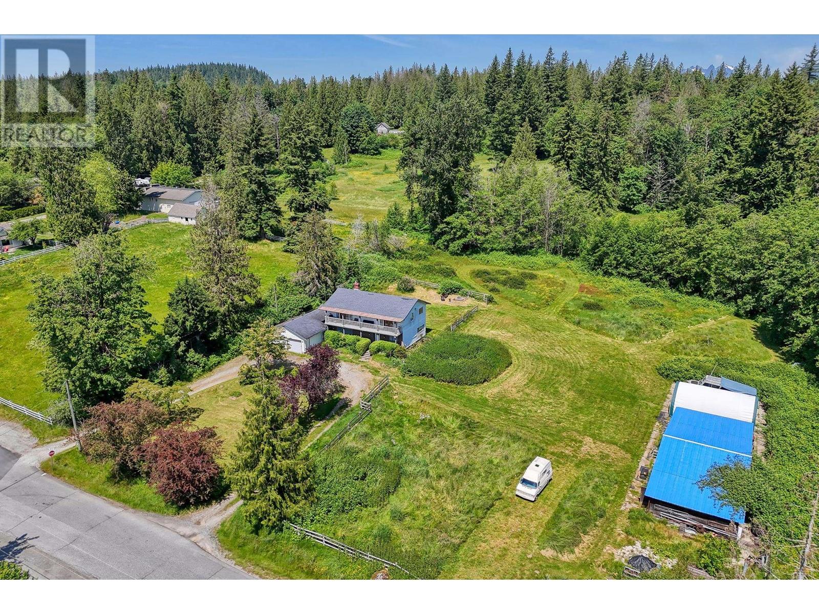 10022 Rolley Crescent, Maple Ridge, British Columbia  V2W 1J9 - Photo 2 - R3012631