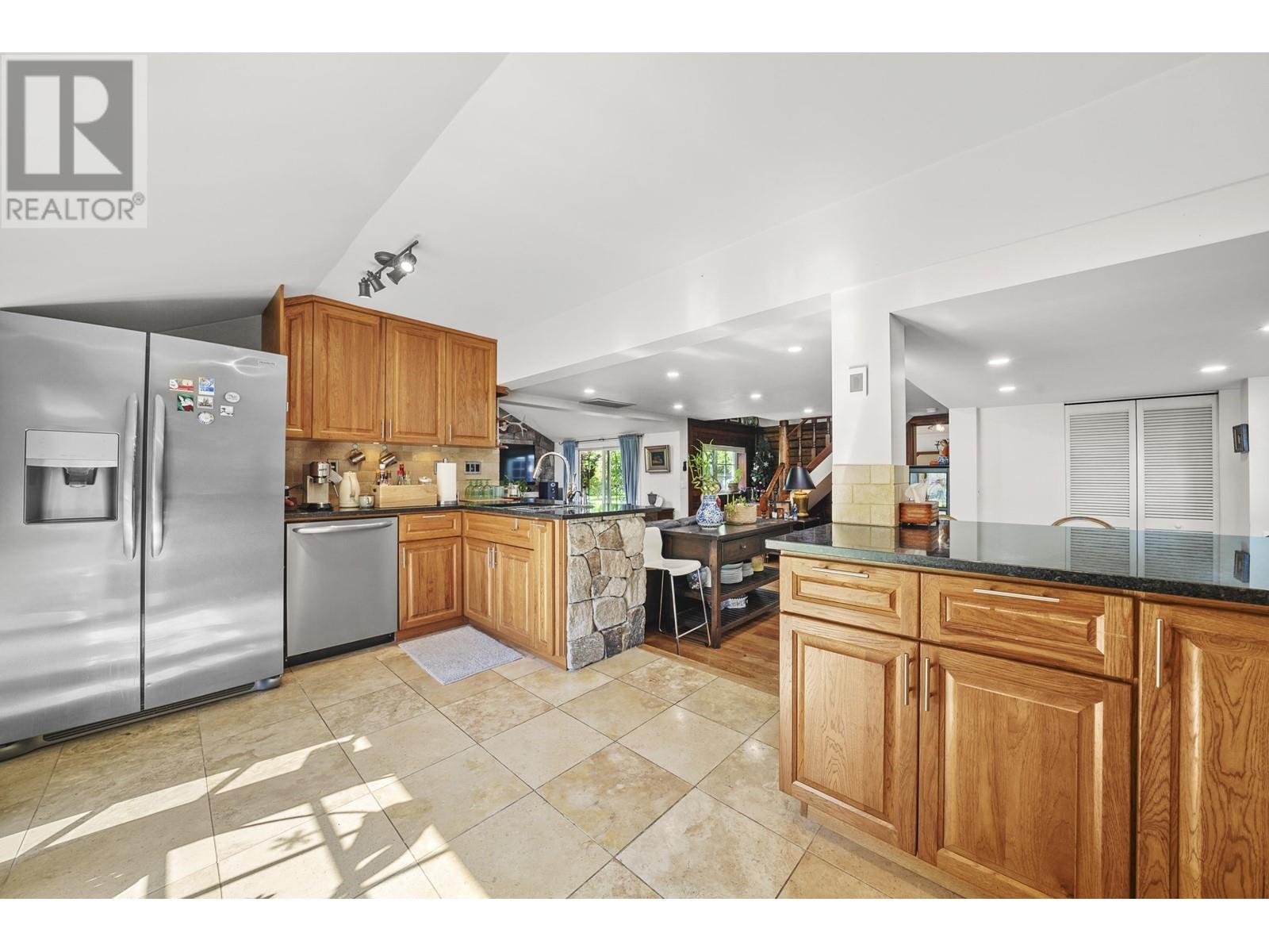 12239 Skillen Street, Maple Ridge, British Columbia  V2X 4X4 - Photo 15 - R3013176