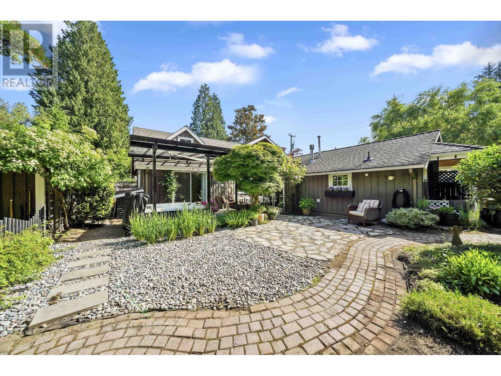 12239 Skillen Street, Maple Ridge, British Columbia  V2X 4X4 - Photo 32 - R3013176