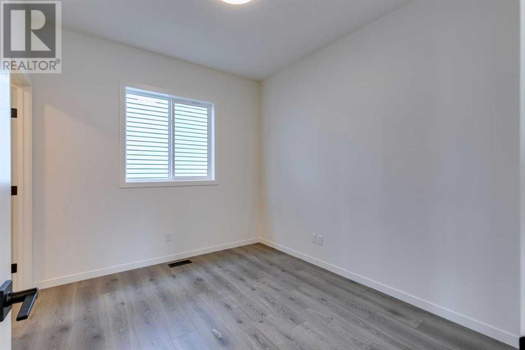 Property at 162 Clearwater Terrace image 4