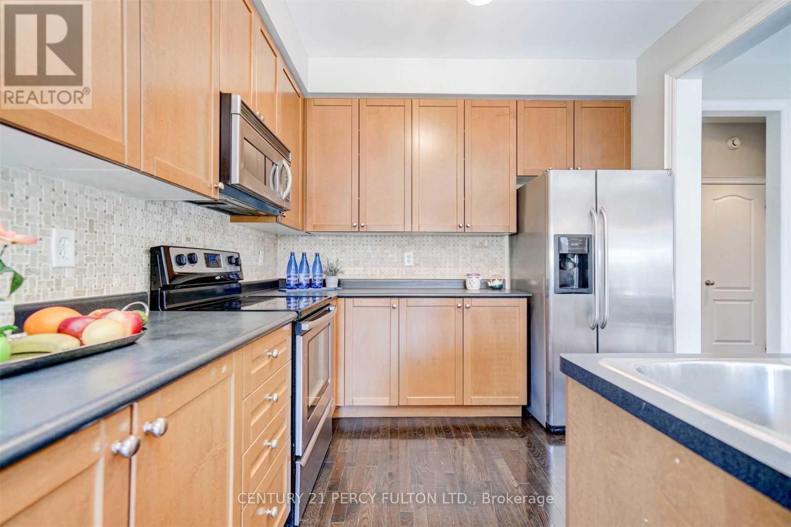 191 Reeves Way Boulevard, Whitchurch-Stouffville, Ontario  L4A 0H8 - Photo 15 - N12208201