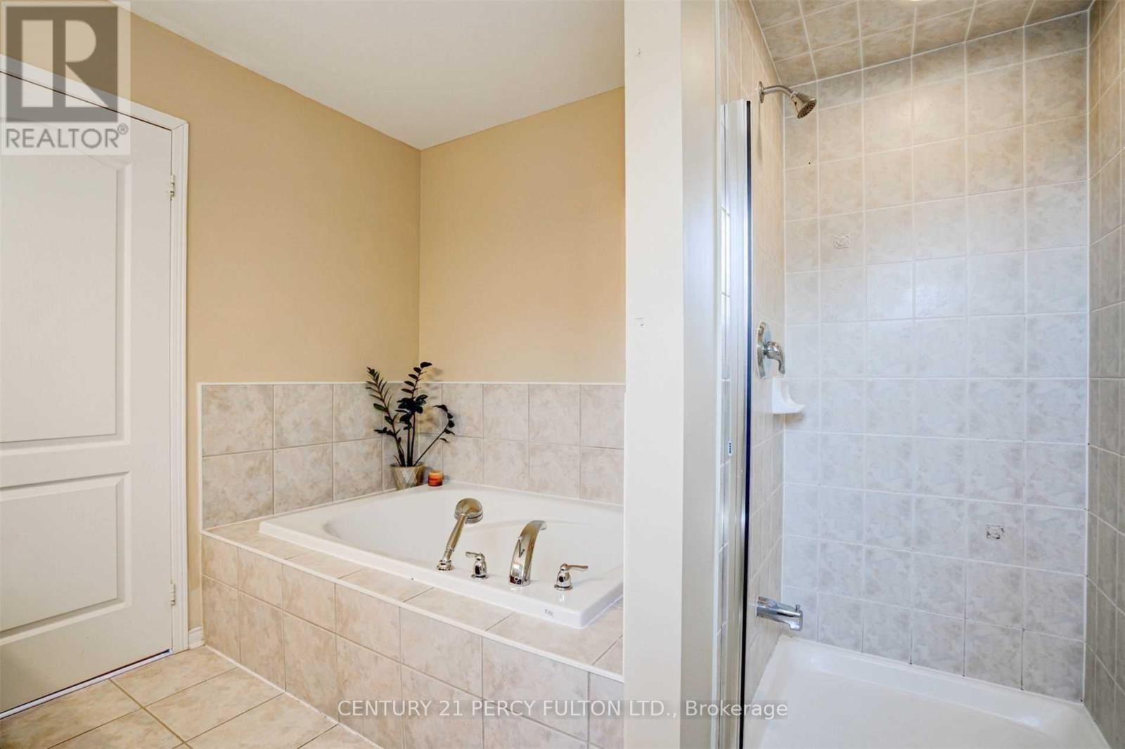 191 Reeves Way Boulevard, Whitchurch-Stouffville, Ontario  L4A 0H8 - Photo 26 - N12208201