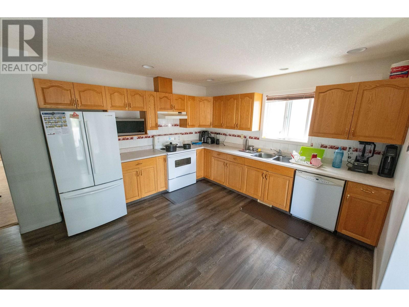 6857 Westgate Avenue, Prince George, British Columbia  V2N 5R2 - Photo 9 - R3013303