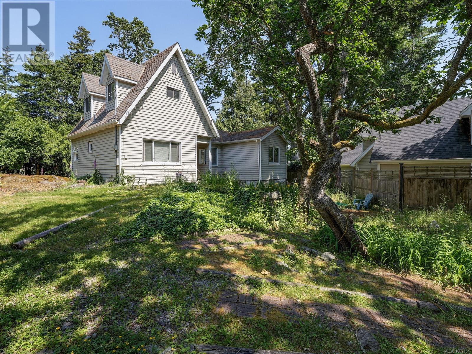 Property at 2784 Tudor Ave image 4