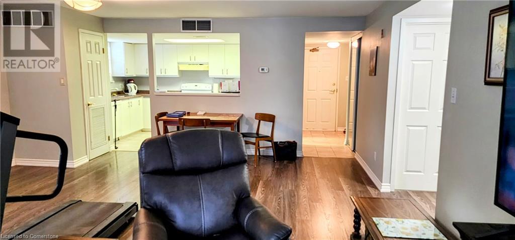 19 Lake Avenue S Unit# 204, Stoney Creek, Ontario  L8G 2V1 - Photo 8 - 40738593