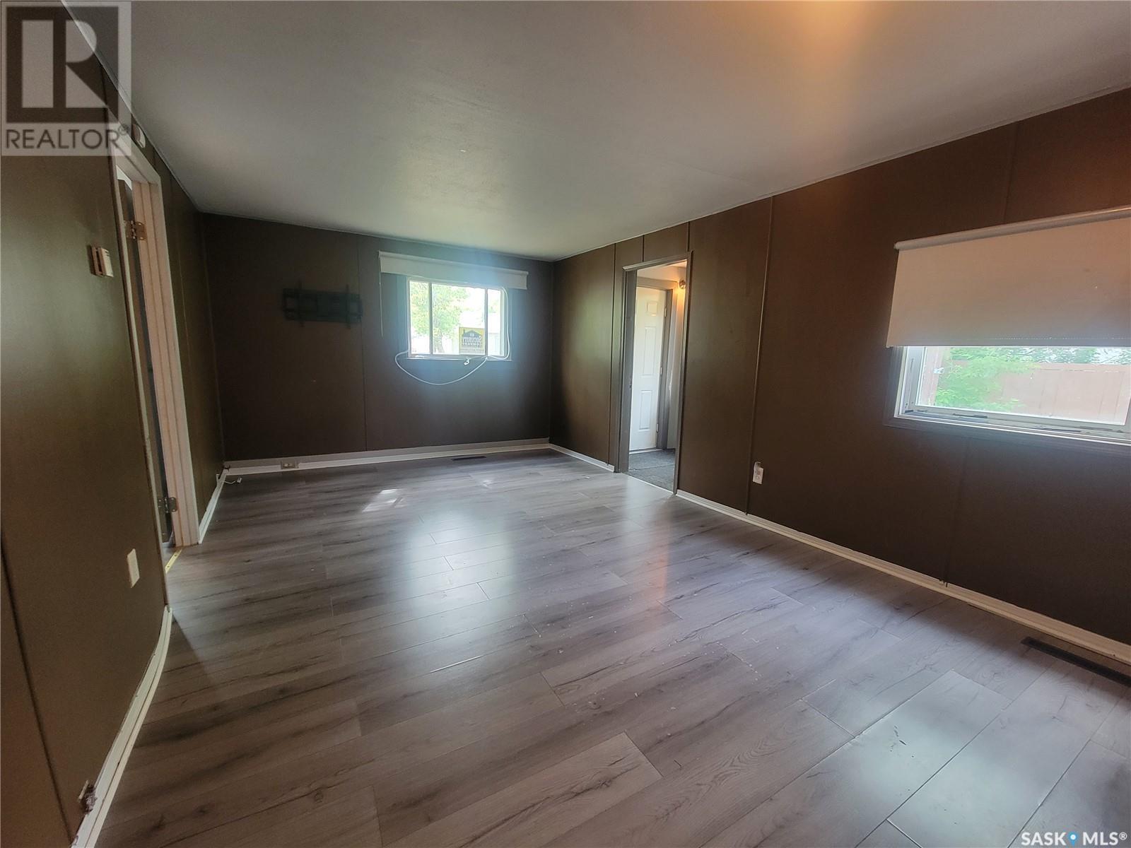 631 102nd Street, North Battleford, Saskatchewan  S9A 1C9 - Photo 7 - SK008728