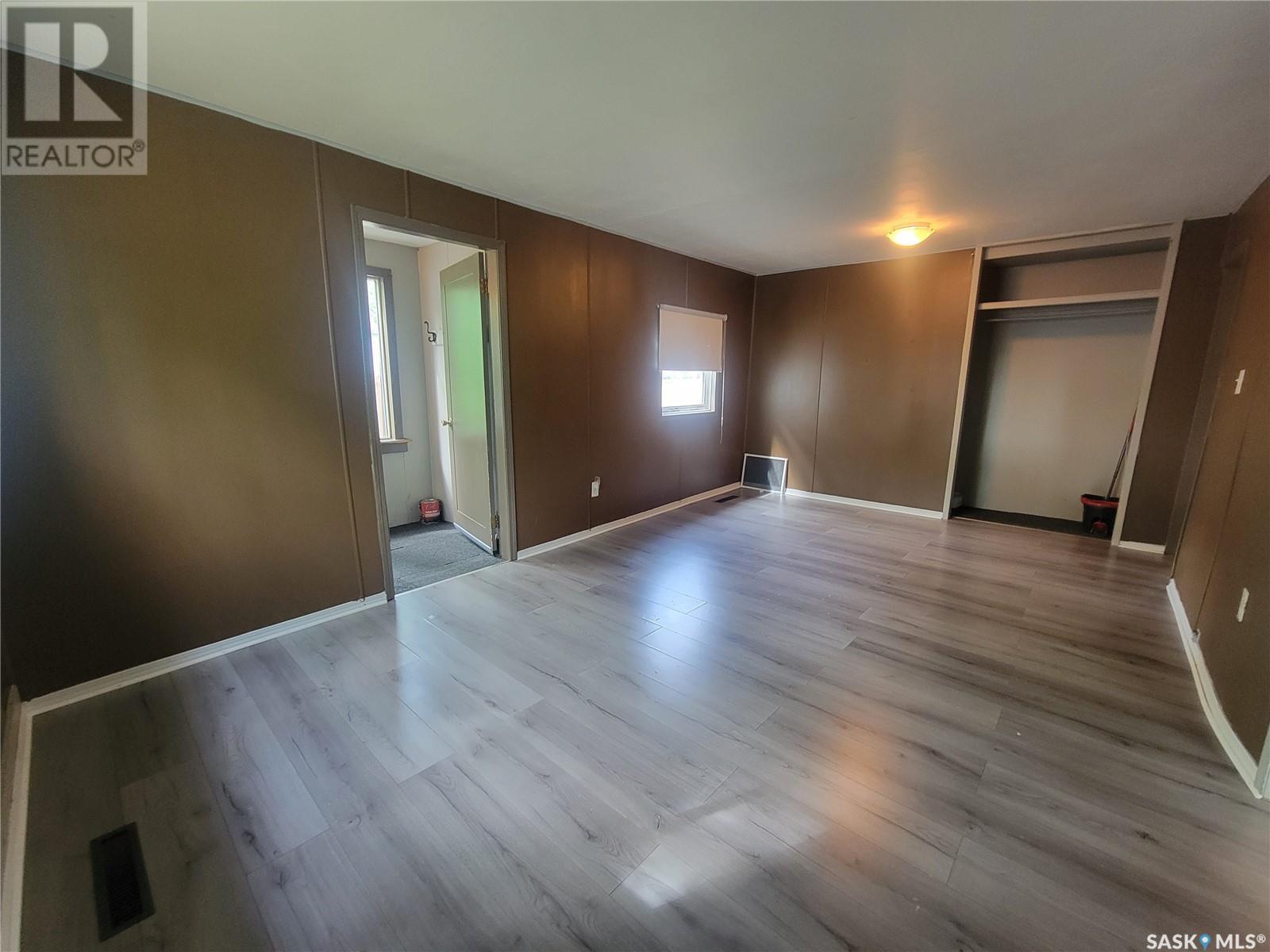 631 102nd Street, North Battleford, Saskatchewan  S9A 1C9 - Photo 8 - SK008728