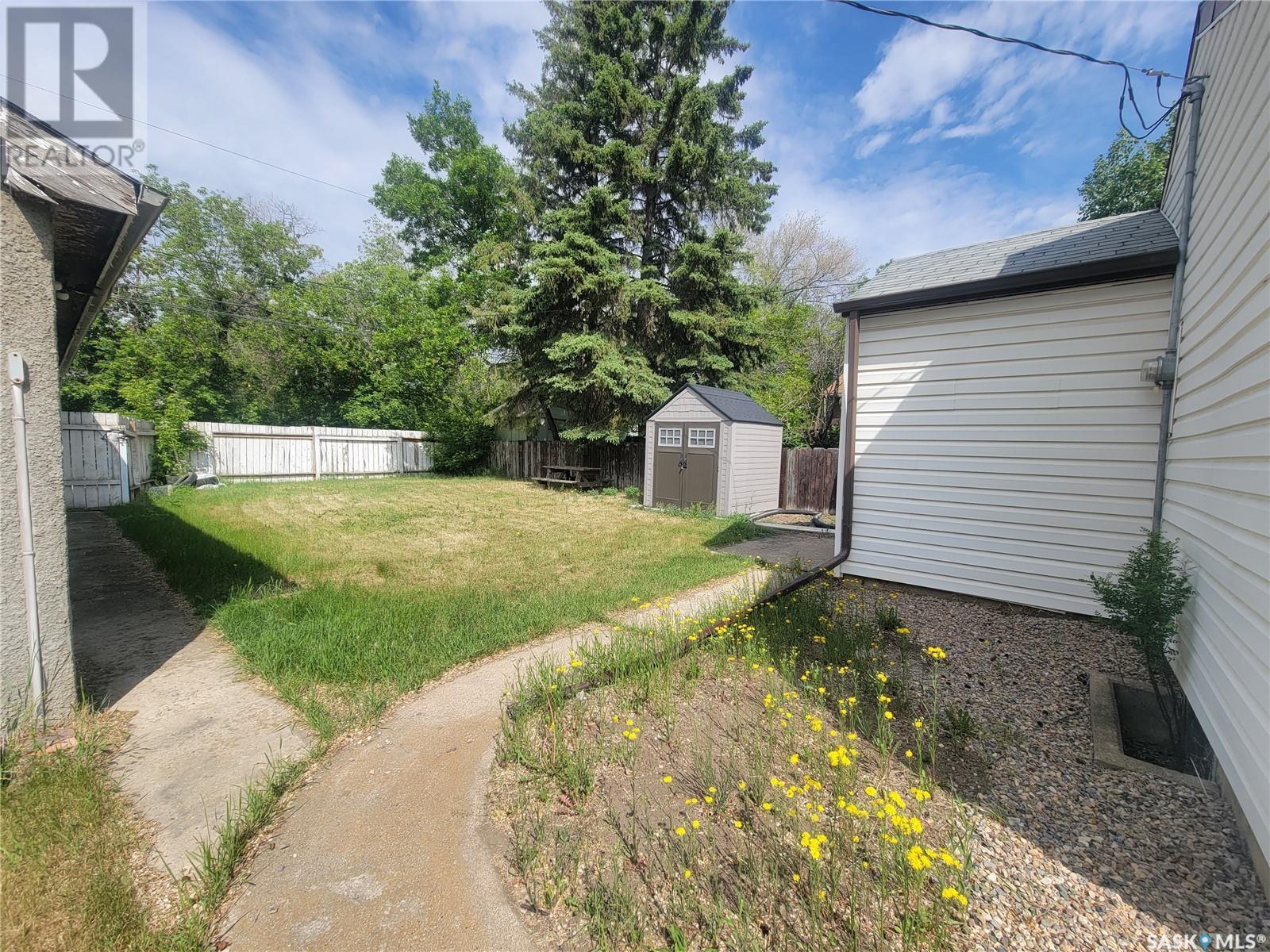 631 102nd Street, North Battleford, Saskatchewan  S9A 1C9 - Photo 16 - SK008728