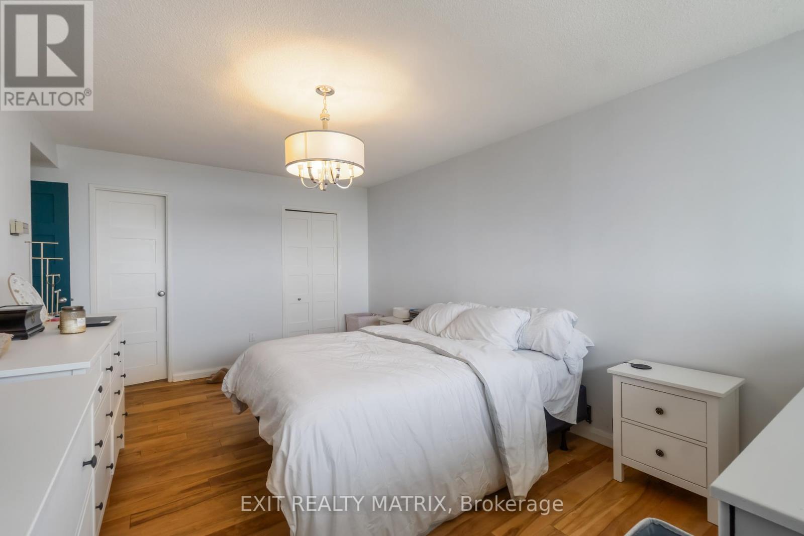 1609 - 500 Laurier Avenue W, Ottawa, Ontario  K1R 5E1 - Photo 11 - X12208263