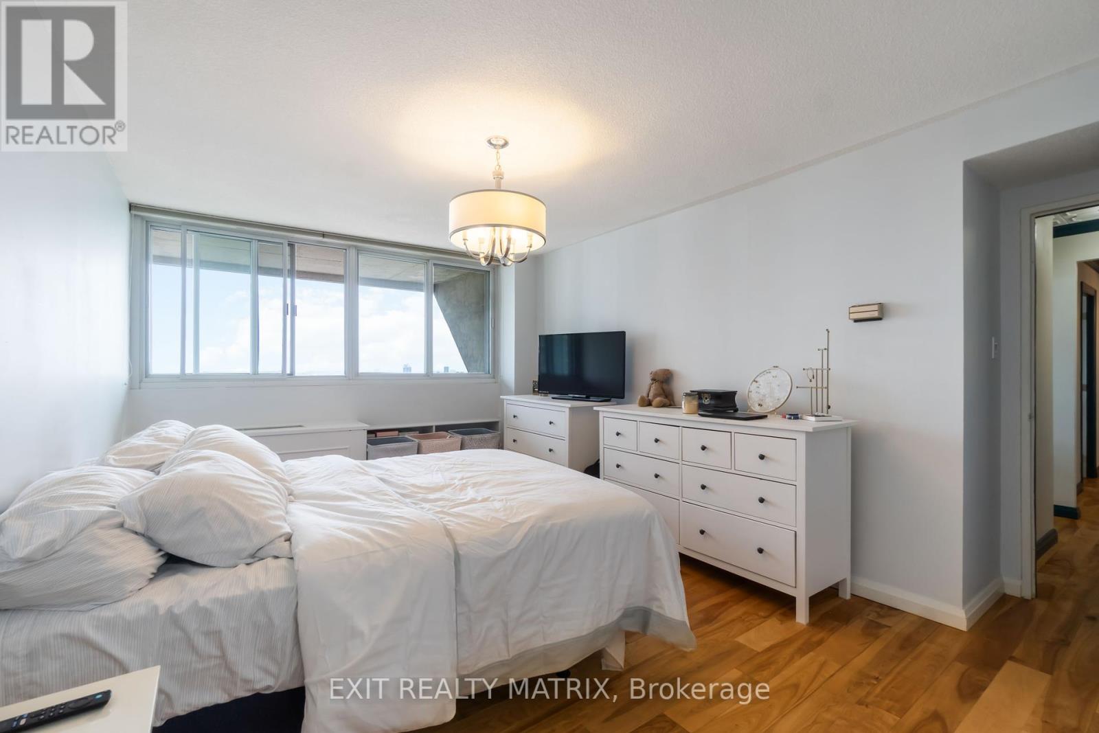1609 - 500 Laurier Avenue W, Ottawa, Ontario  K1R 5E1 - Photo 15 - X12208263
