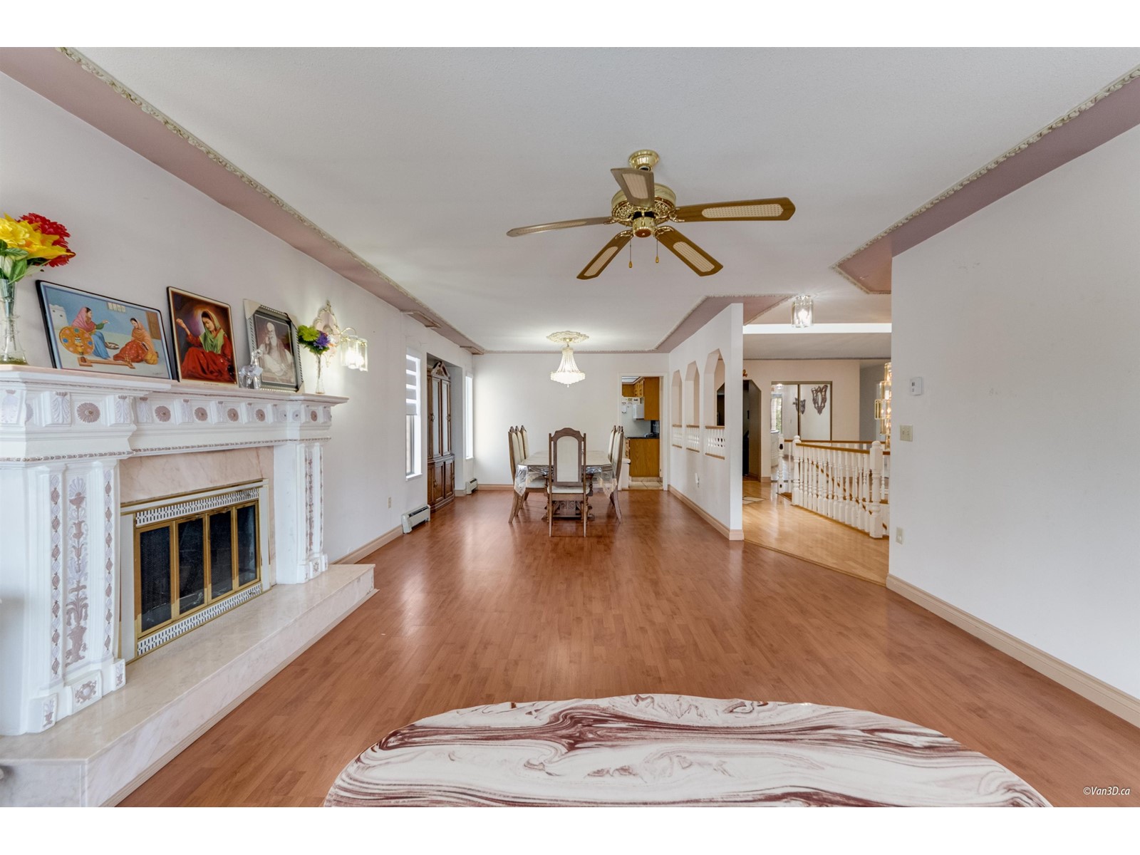 Property at 7976 122 STREET image 5