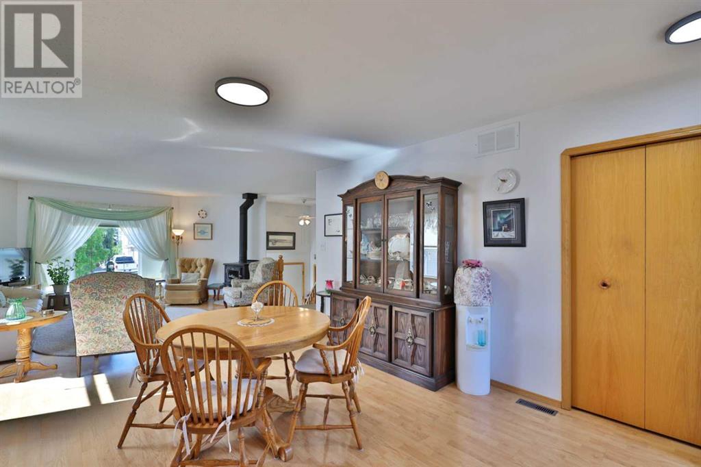 6208 30 Avenue, Camrose, Alberta  T4V 4T2 - Photo 12 - A2229037