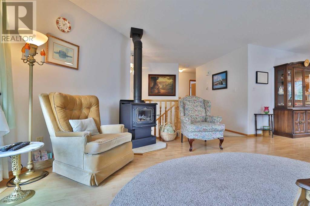 6208 30 Avenue, Camrose, Alberta  T4V 4T2 - Photo 7 - A2229037