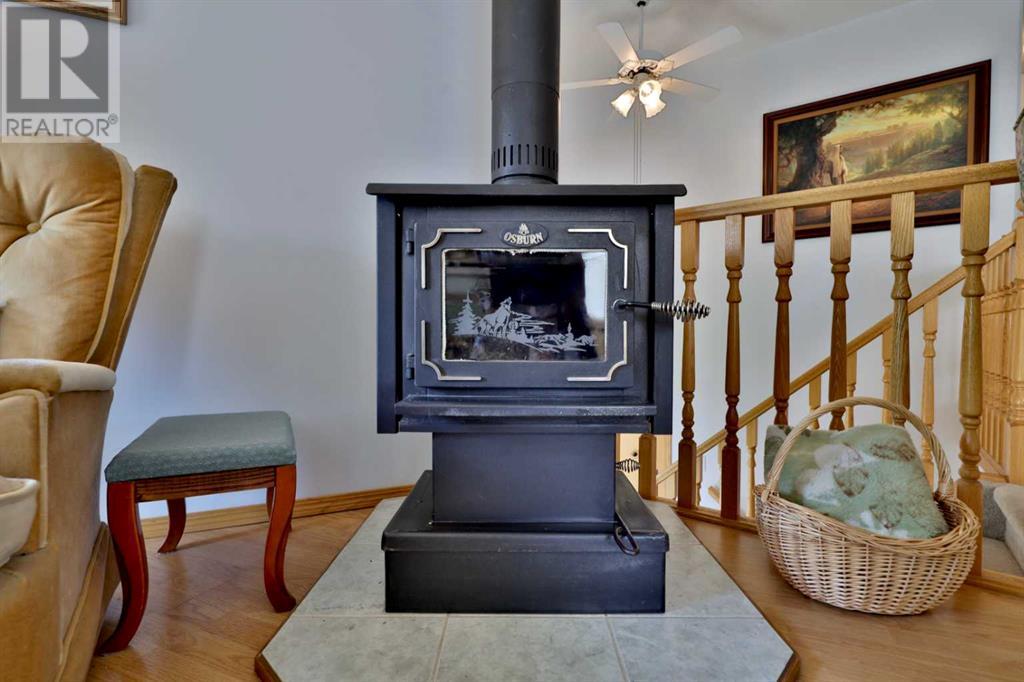 6208 30 Avenue, Camrose, Alberta  T4V 4T2 - Photo 9 - A2229037