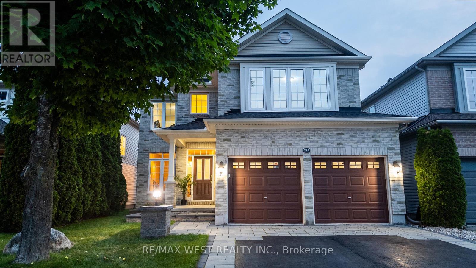 214 CASTLEGARTH CRESCENT, Ottawa, Ontario
