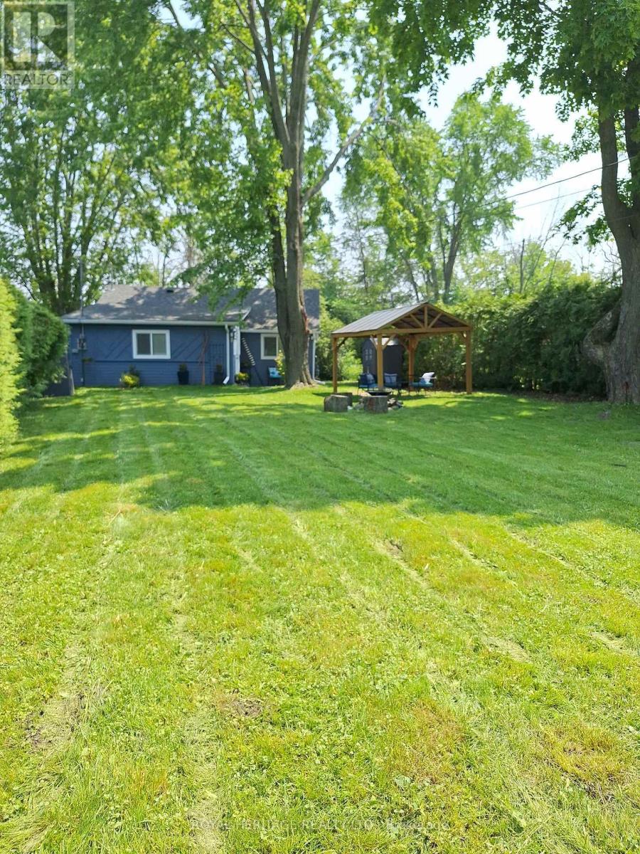 77 Blue Heron Drive, Georgina (Virginia), Ontario  L0E 1N0 - Photo 1 - N12112042