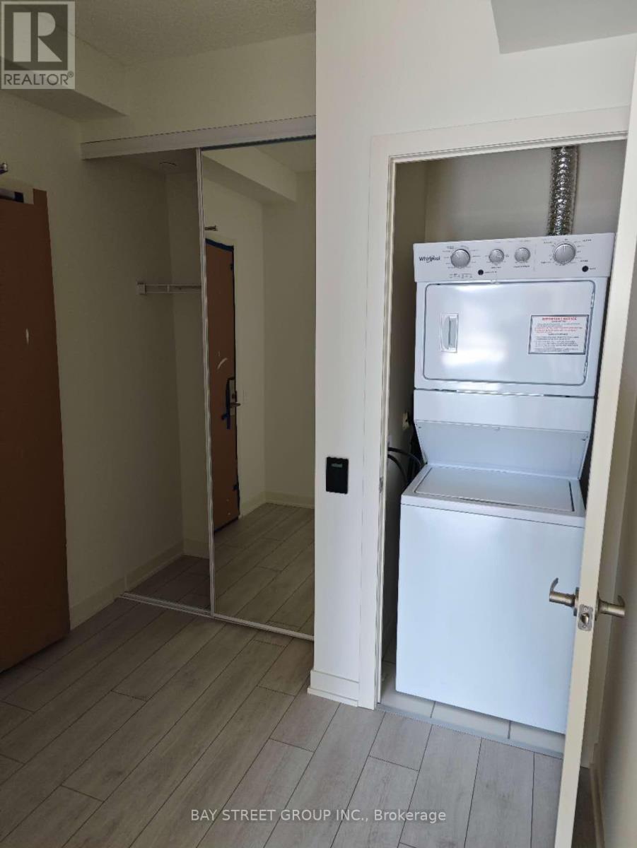1607 - 4955 Yonge Street, Toronto, Ontario  M2N 0L8 - Photo 3 - C12195528