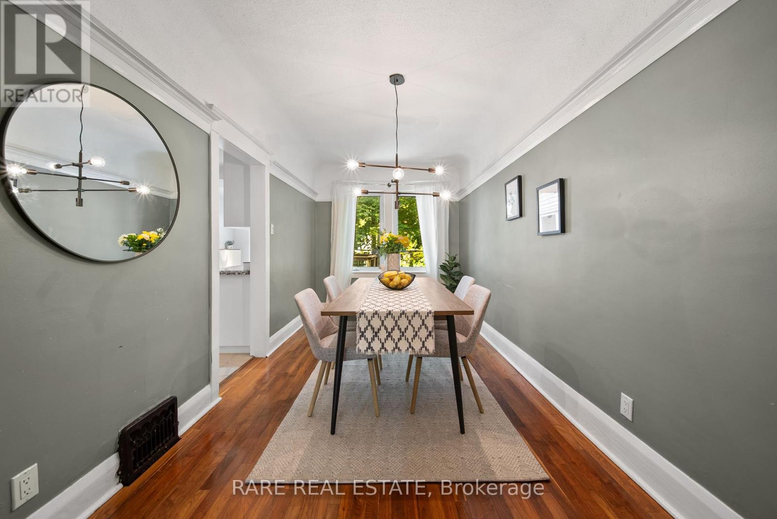 51 Bowmore Road, Toronto, Ontario  M4L 3H8 - Photo 8 - E12208221