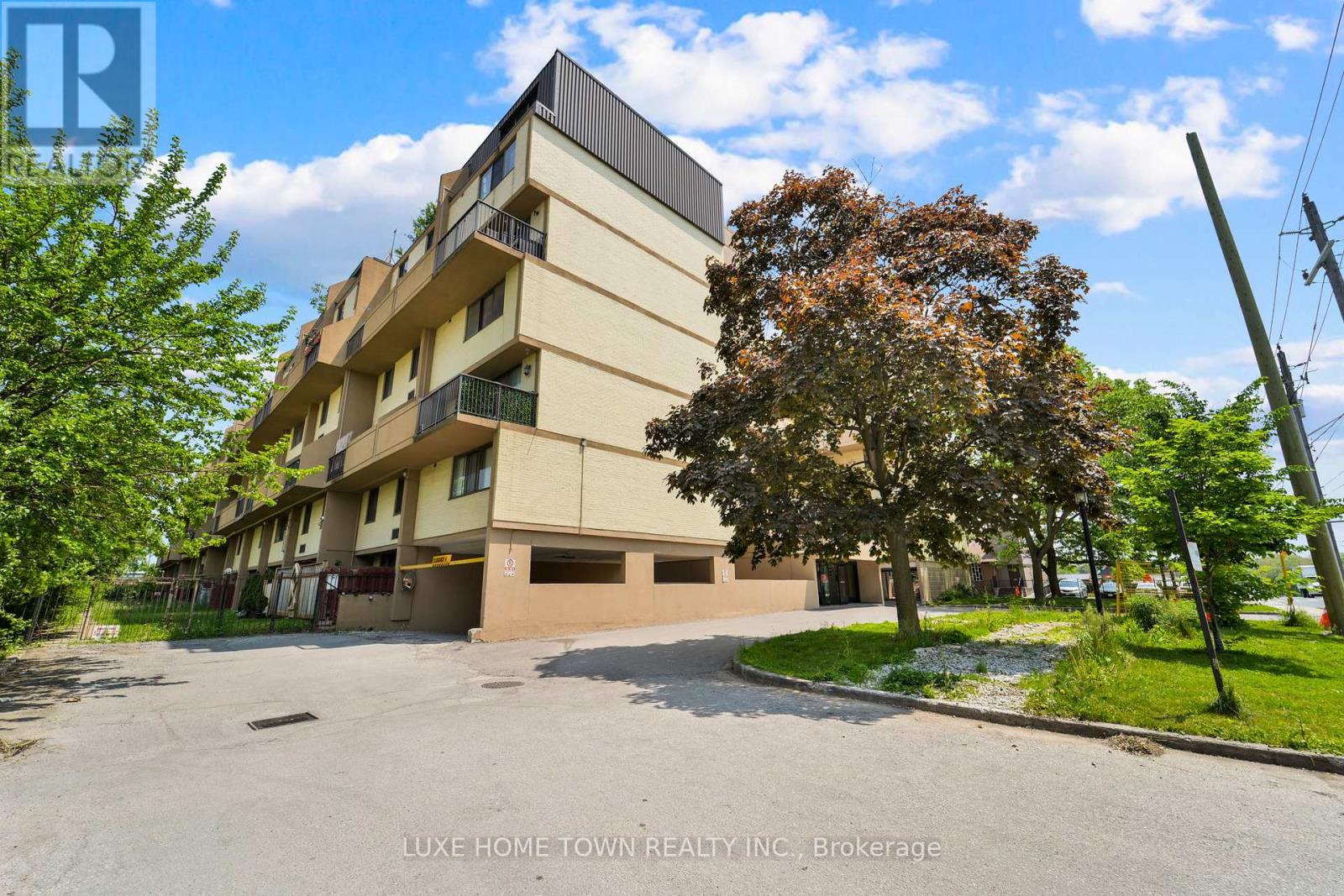 328 - 665 KENNEDY ROAD, Toronto, Ontario