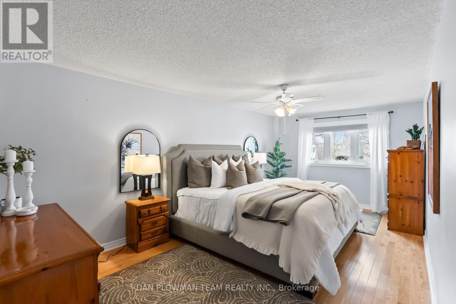 16 Greenview Court, Whitby, Ontario  L1N 8J1 - Photo 24 - E12208256