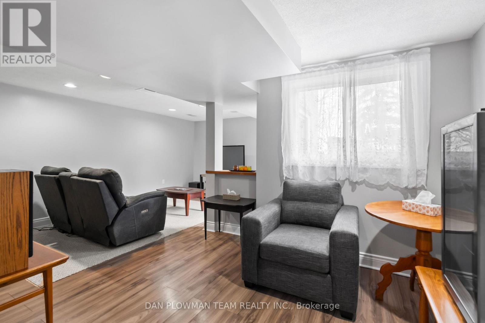 16 Greenview Court, Whitby, Ontario  L1N 8J1 - Photo 37 - E12208256