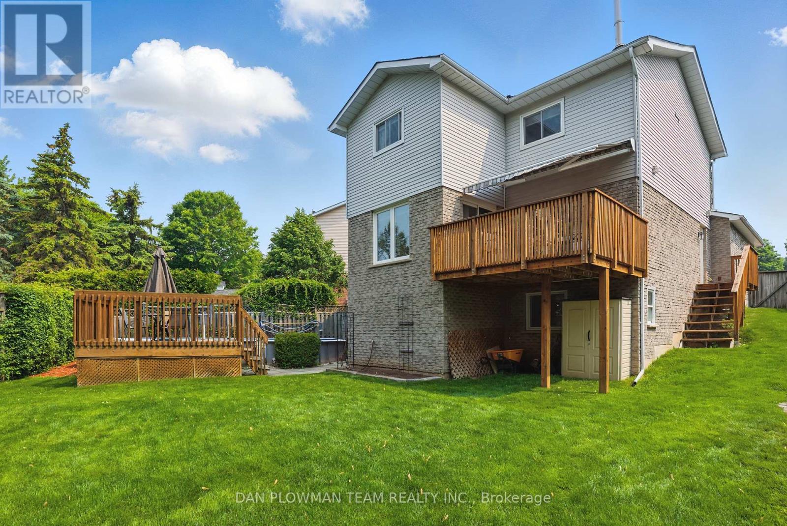16 Greenview Court, Whitby, Ontario  L1N 8J1 - Photo 42 - E12208256