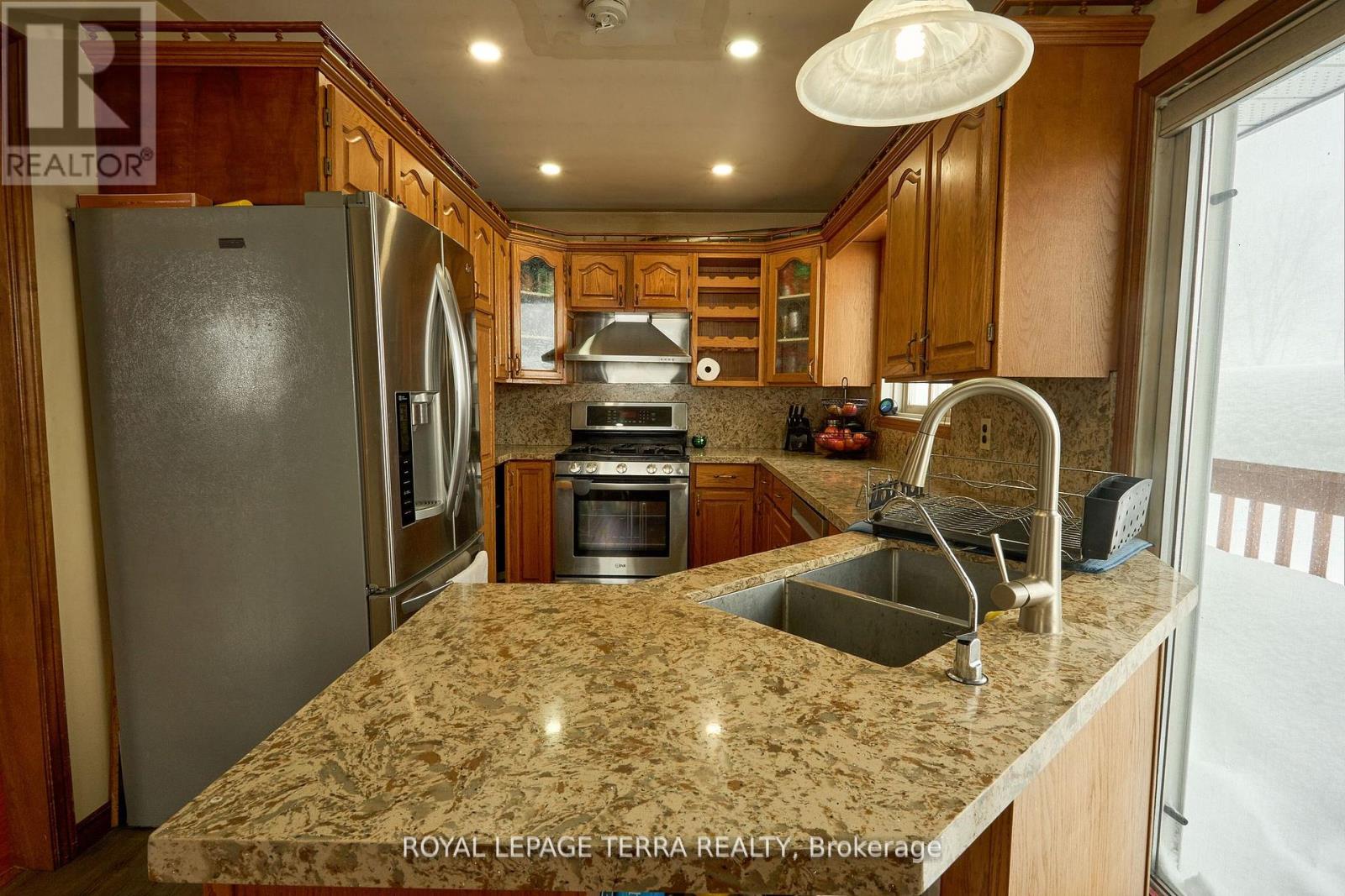 326 Little Avenue, Barrie, Ontario  L4N 2Z6 - Photo 11 - S12057376