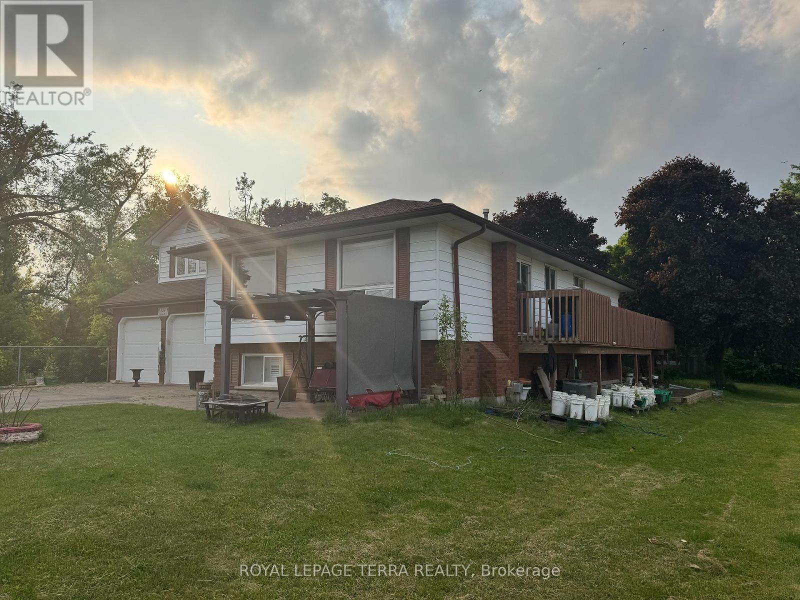 326 Little Avenue, Barrie, Ontario  L4N 2Z6 - Photo 3 - S12057376