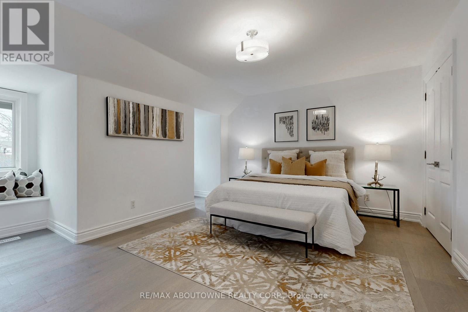 116 Parkwood Court, Oakville, Ontario  L6J 7W6 - Photo 31 - W12205295