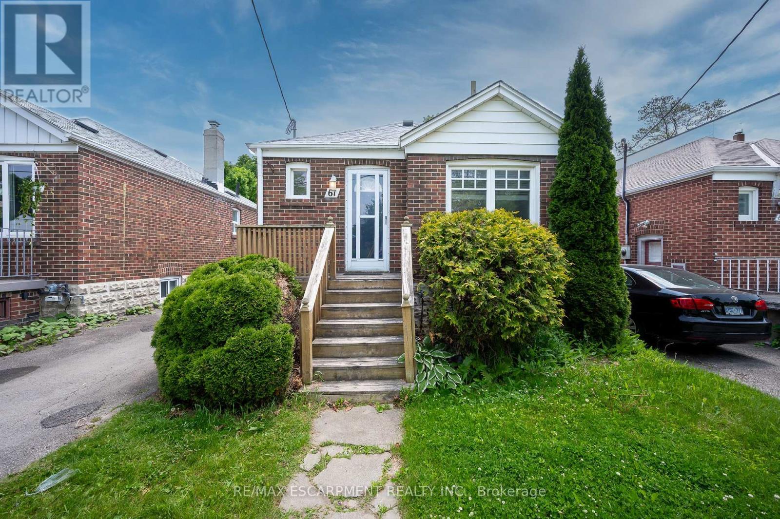 61 Struthers Street, Toronto, Ontario  M8V 1Y2 - Photo 2 - W12200900