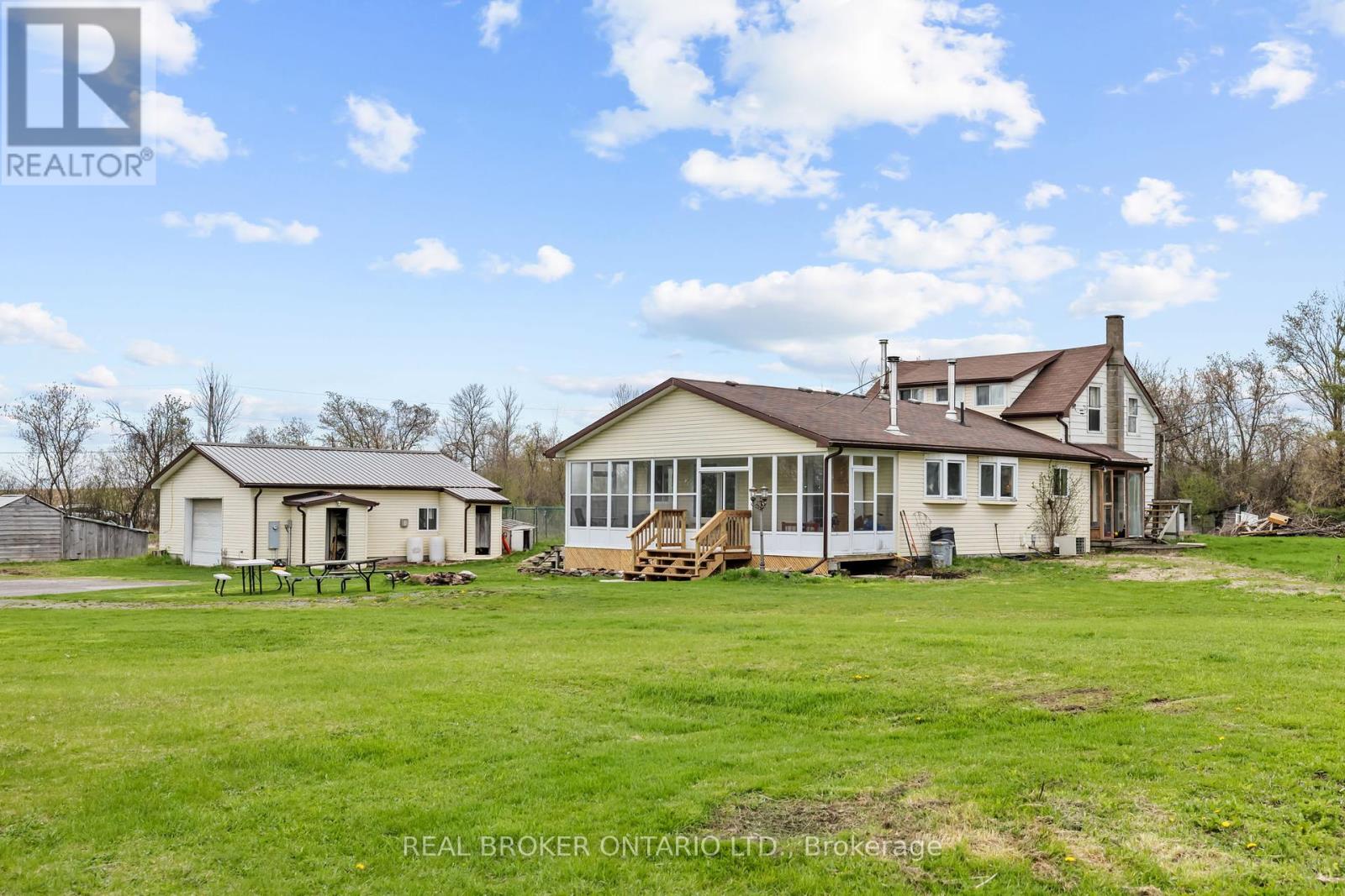 183 WOLFE LAKE ROAD, Rideau Lakes, Ontario