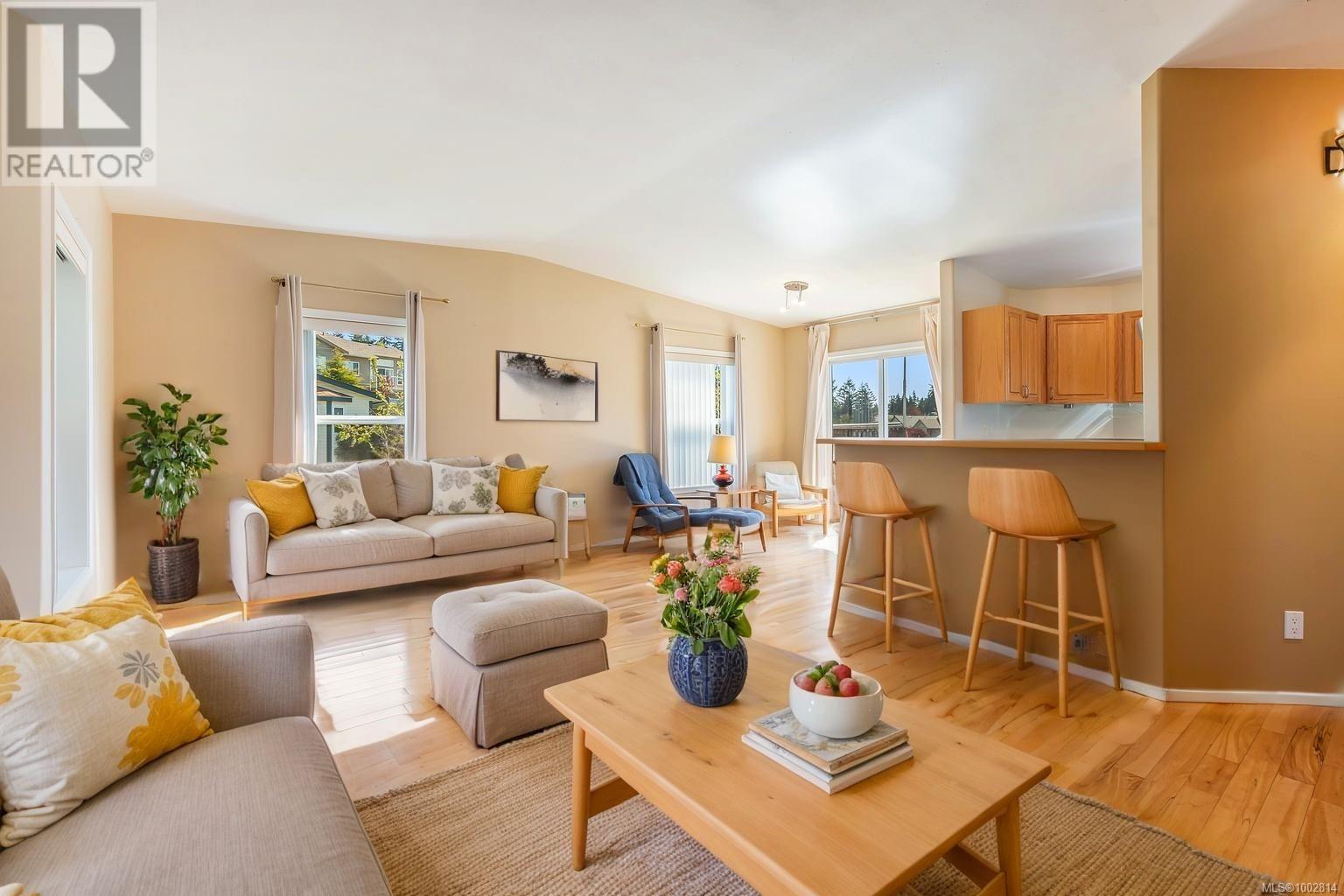 Property at 6225 Farber Way image 3
