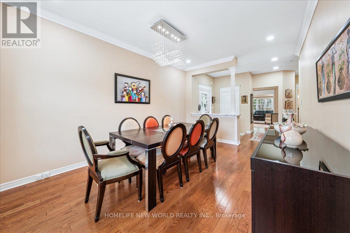 12 Casa Grande Street, Richmond Hill, Ontario  L4S 1R5 - Photo 10 - N12208255