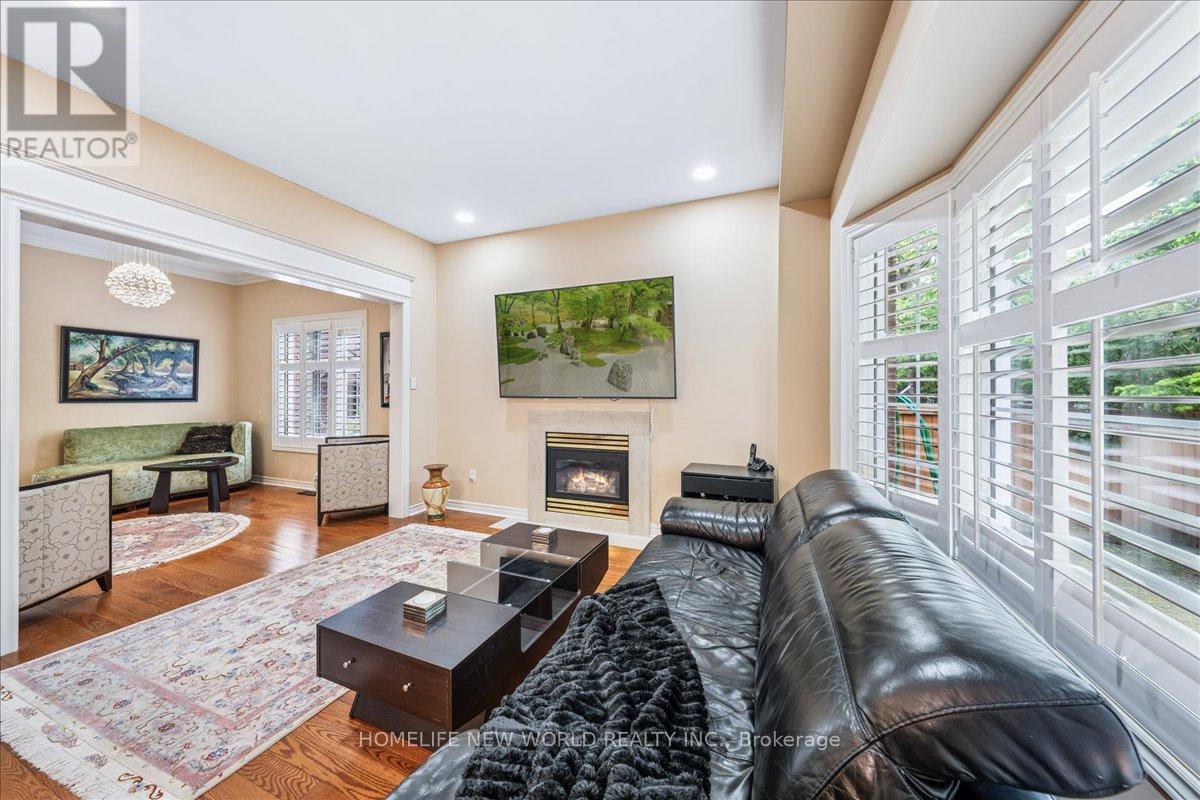 12 Casa Grande Street, Richmond Hill, Ontario  L4S 1R5 - Photo 16 - N12208255