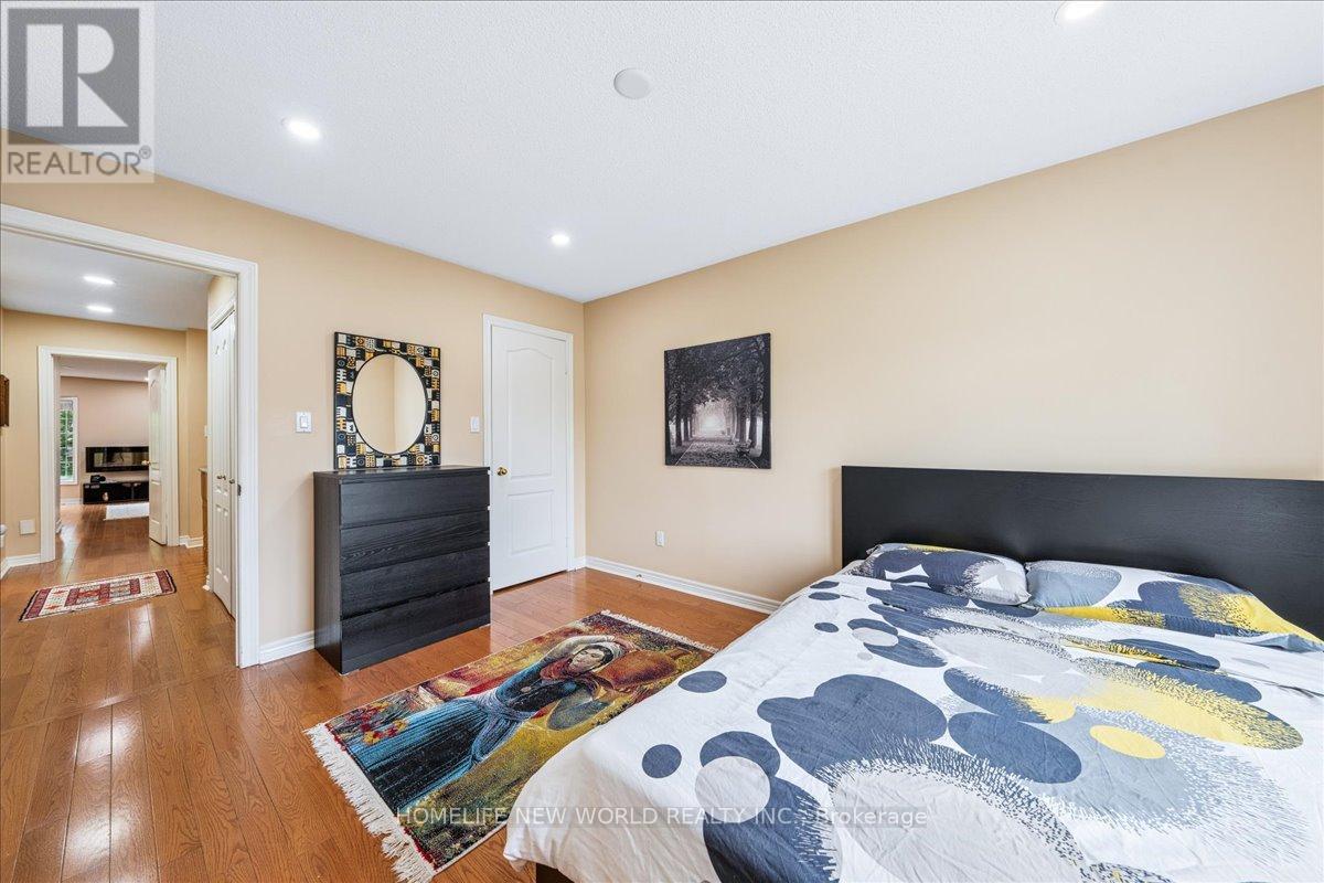 12 Casa Grande Street, Richmond Hill, Ontario  L4S 1R5 - Photo 32 - N12208255