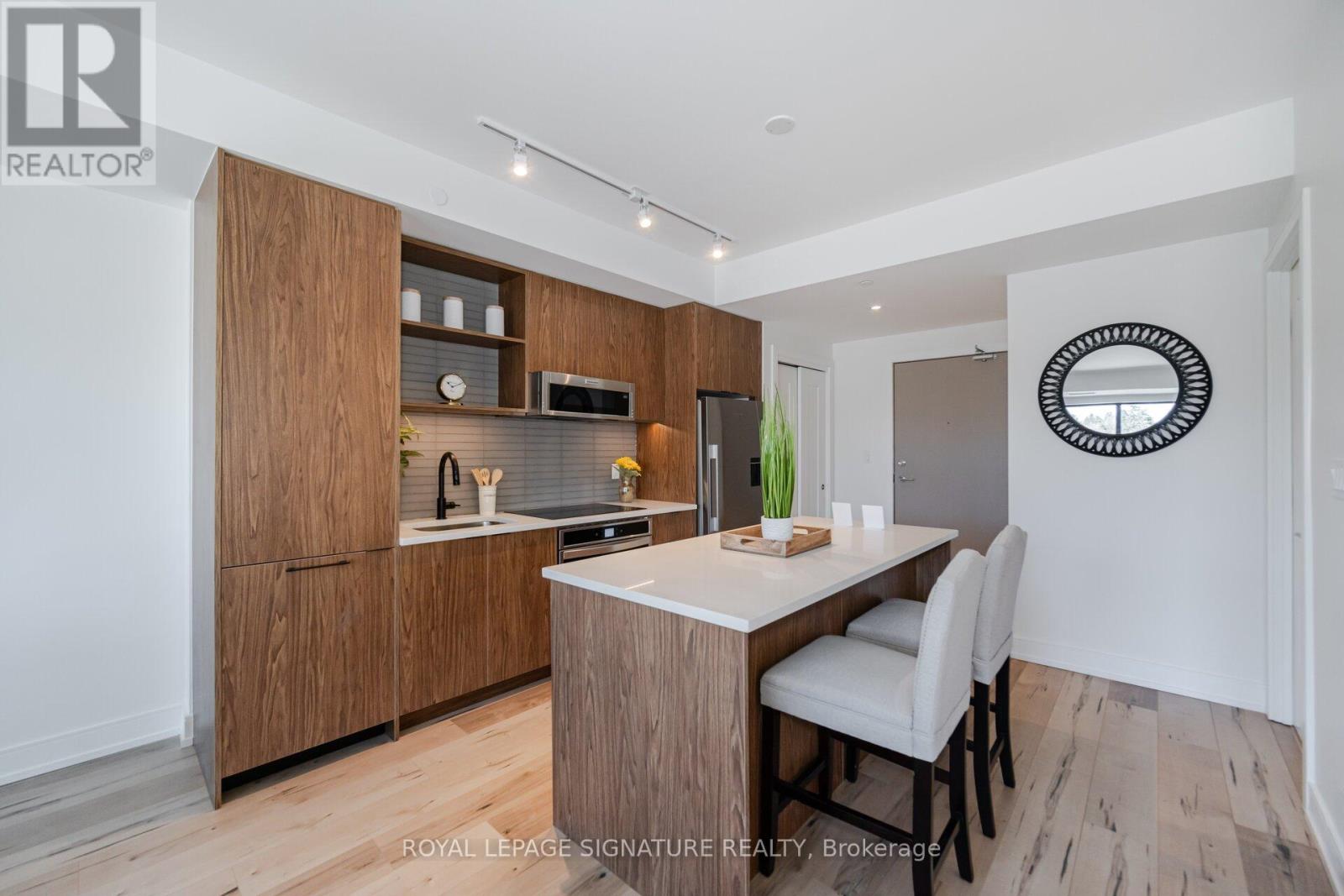 722 - 185 Dunlop Street E, Barrie, Ontario  L4M 0L7 - Photo 6 - S12208206