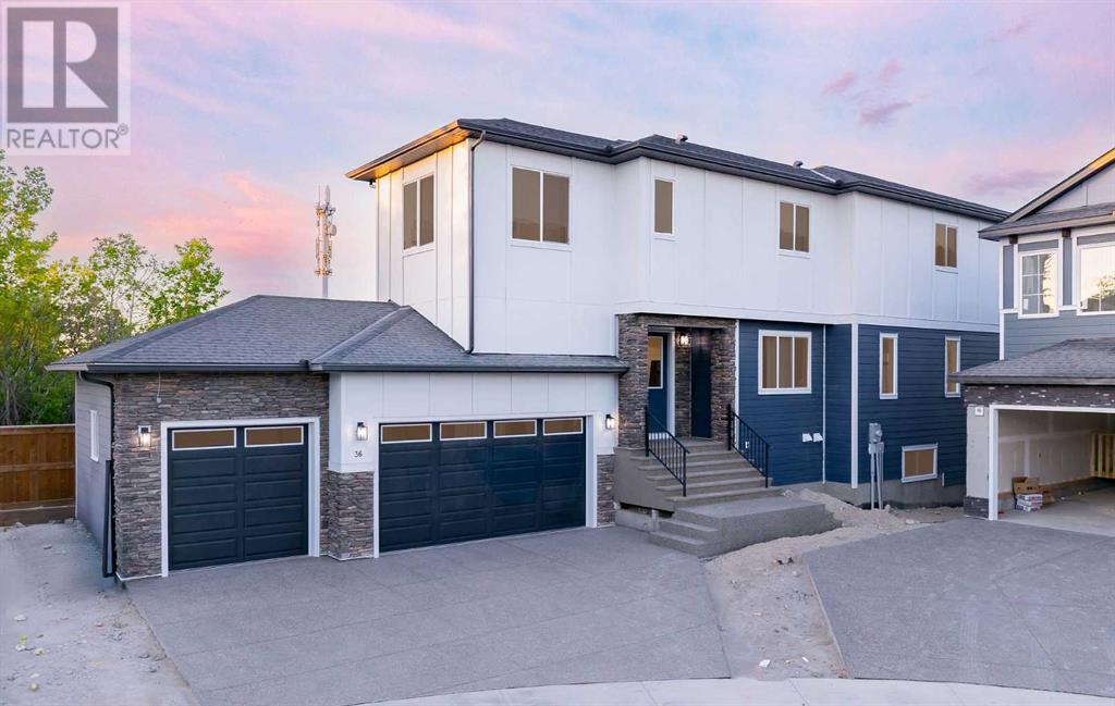 Property at 36 Aspen Woods Park SW image 1
