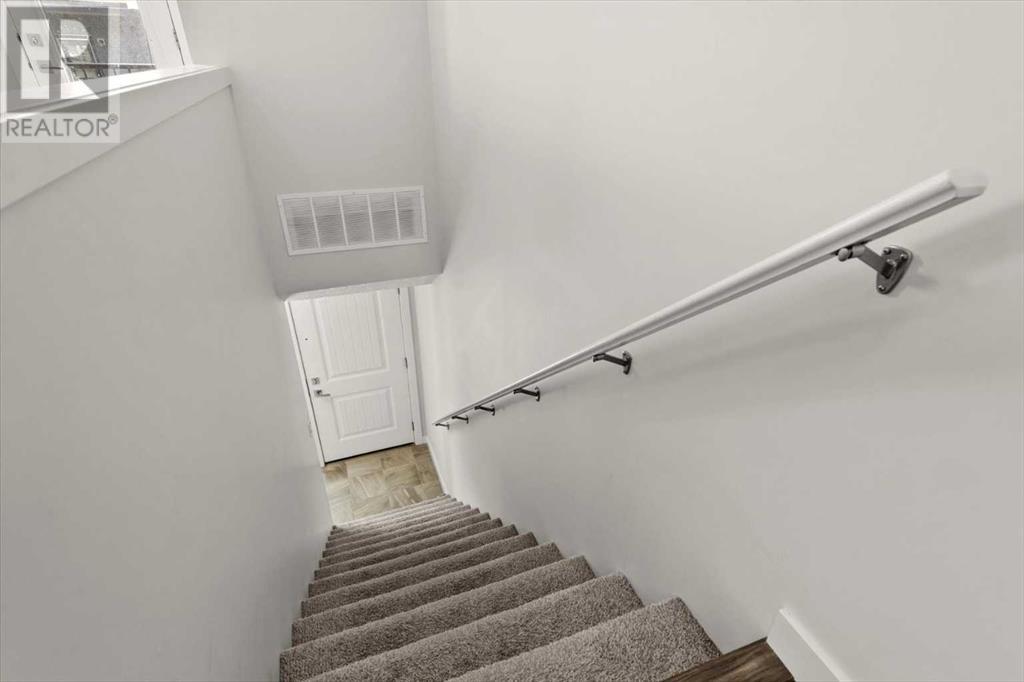 Property at 52 Evanscrest Gardens NW image 5