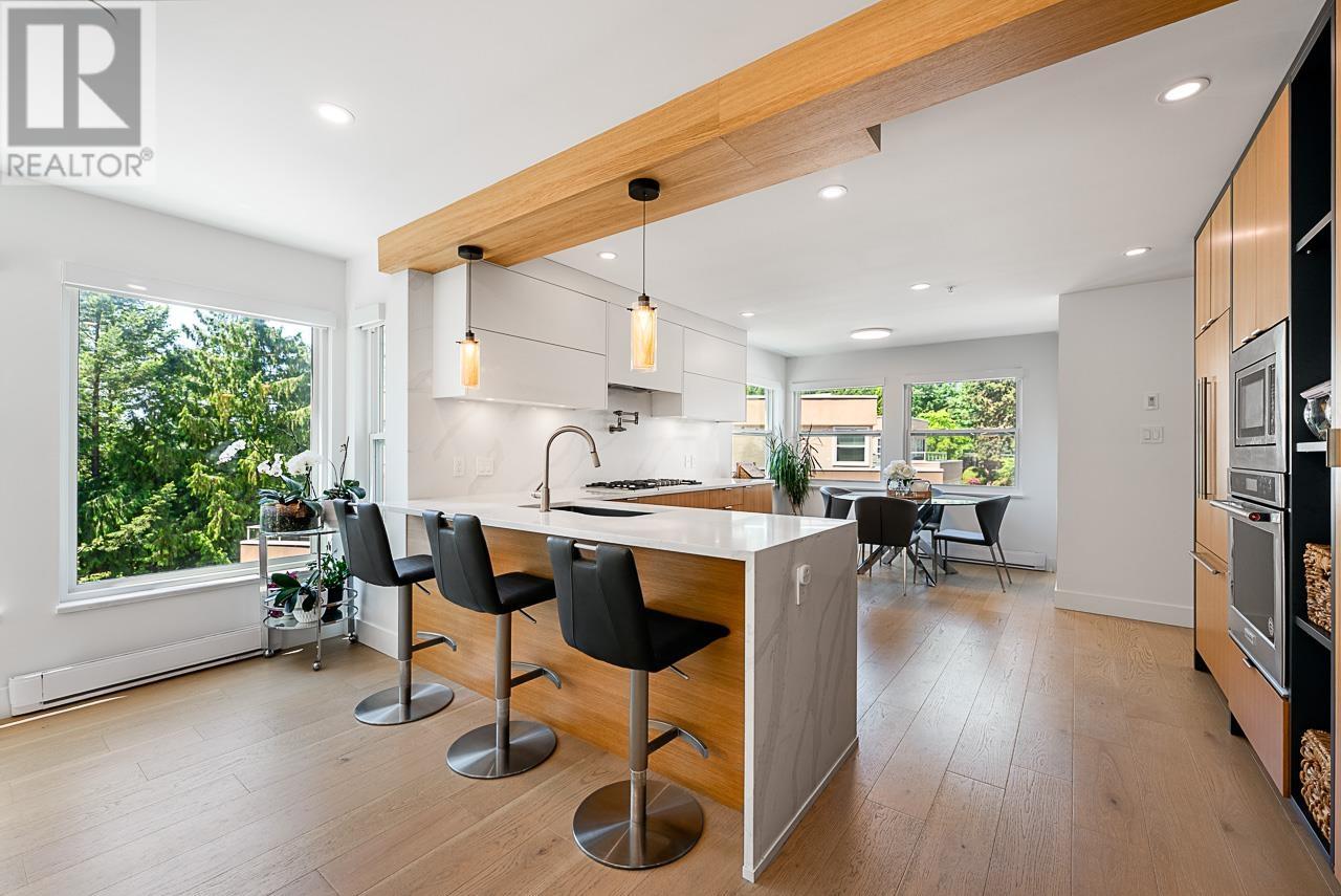 11 2425 Edgemont Boulevard, North Vancouver, British Columbia  V7P 2L2 - Photo 2 - R3012969