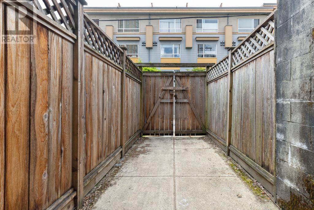 B9 238 E 10th Avenue, Vancouver, British Columbia  V5T 1Z5 - Photo 17 - R3013212