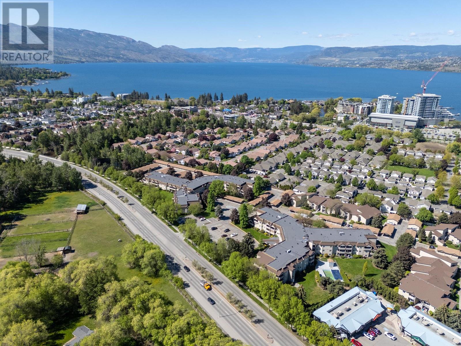 3854 Gordon Drive Unit# 263, Kelowna, British Columbia
