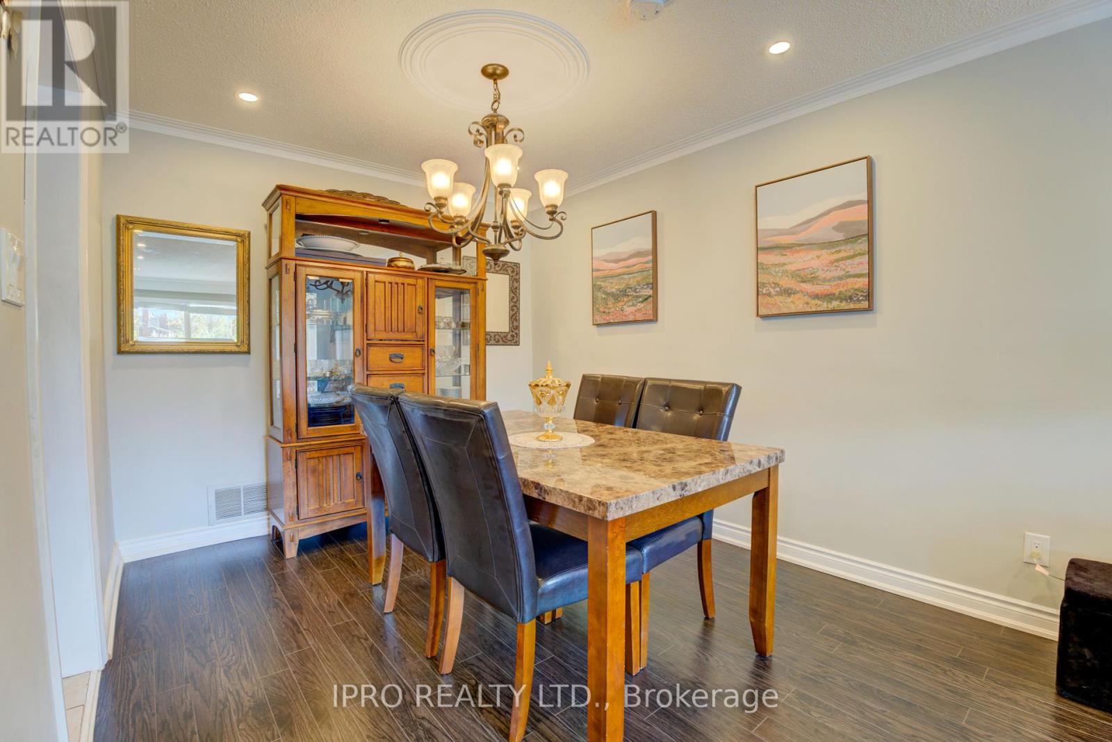 208 Meadows Boulevard, Mississauga, Ontario  L4Z 1J9 - Photo 12 - W12208212