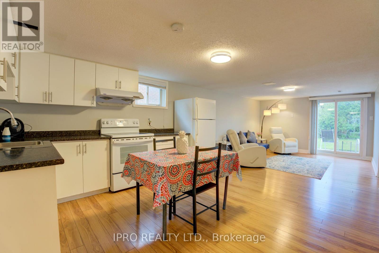 208 Meadows Boulevard, Mississauga, Ontario  L4Z 1J9 - Photo 22 - W12208212