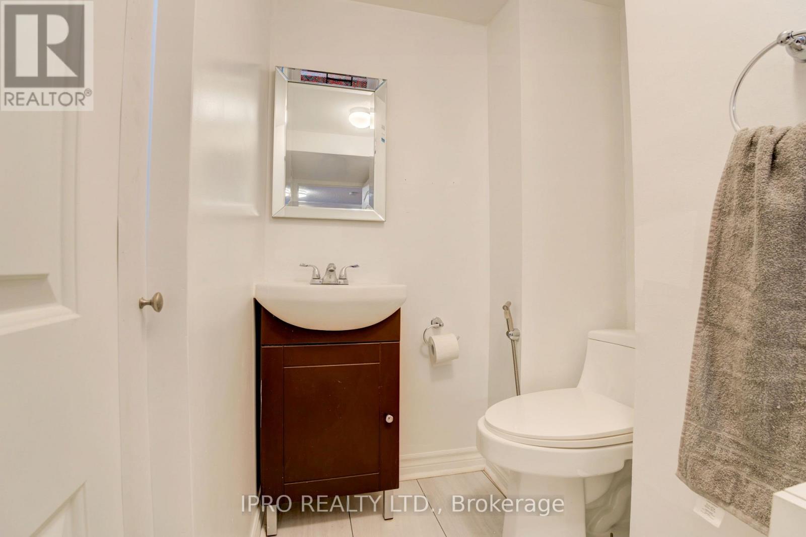 208 Meadows Boulevard, Mississauga, Ontario  L4Z 1J9 - Photo 29 - W12208212