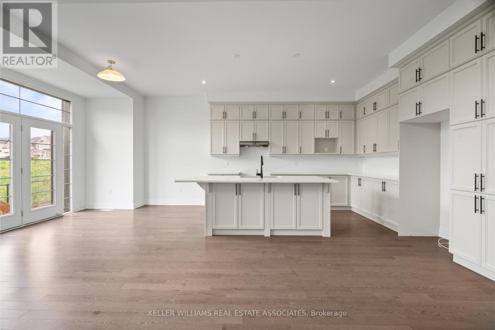 3142 Duggan Trail, Oakville, Ontario  L6H 7X1 - Photo 9 - W12208232
