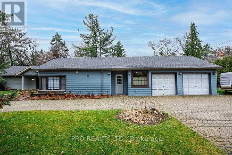 1356 Oak Lane, Mississauga, Ontario  L5H 2X7 - Photo 3 - W12208246