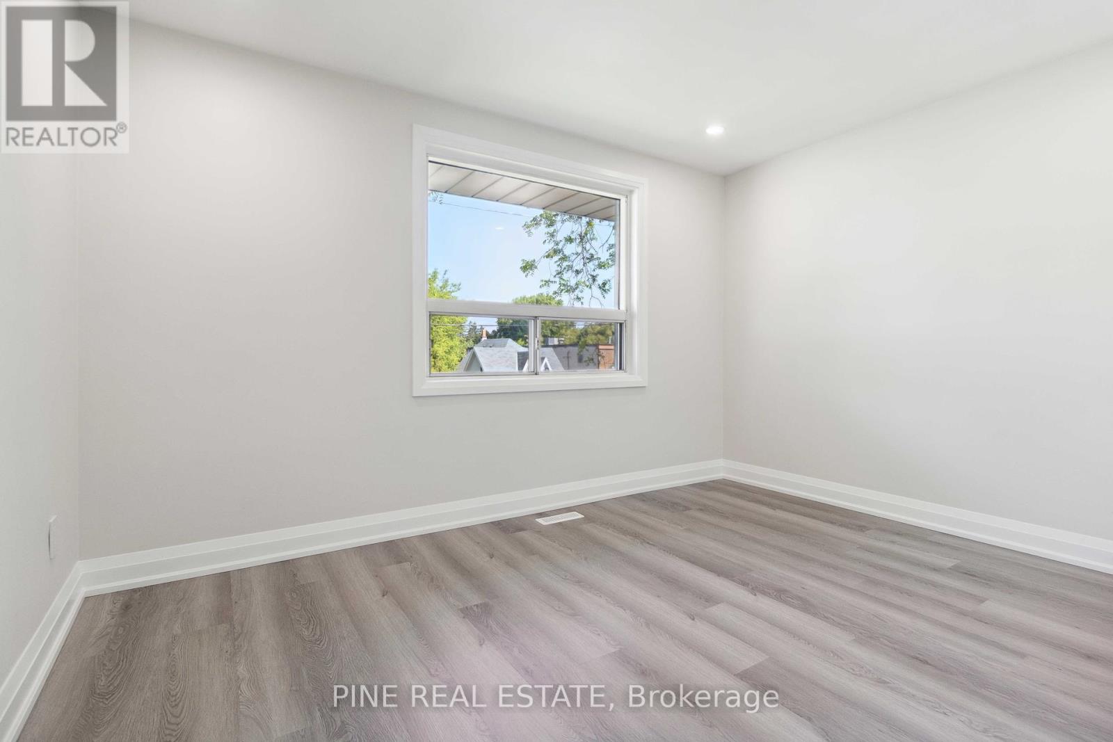 3 - 19 Queen Street W, Mississauga, Ontario  L5H 1L5 - Photo 24 - W12208257