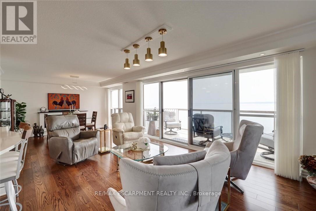 803 - 2210 Lakeshore Road N, Burlington, Ontario  L7R 4J9 - Photo 10 - W12208262
