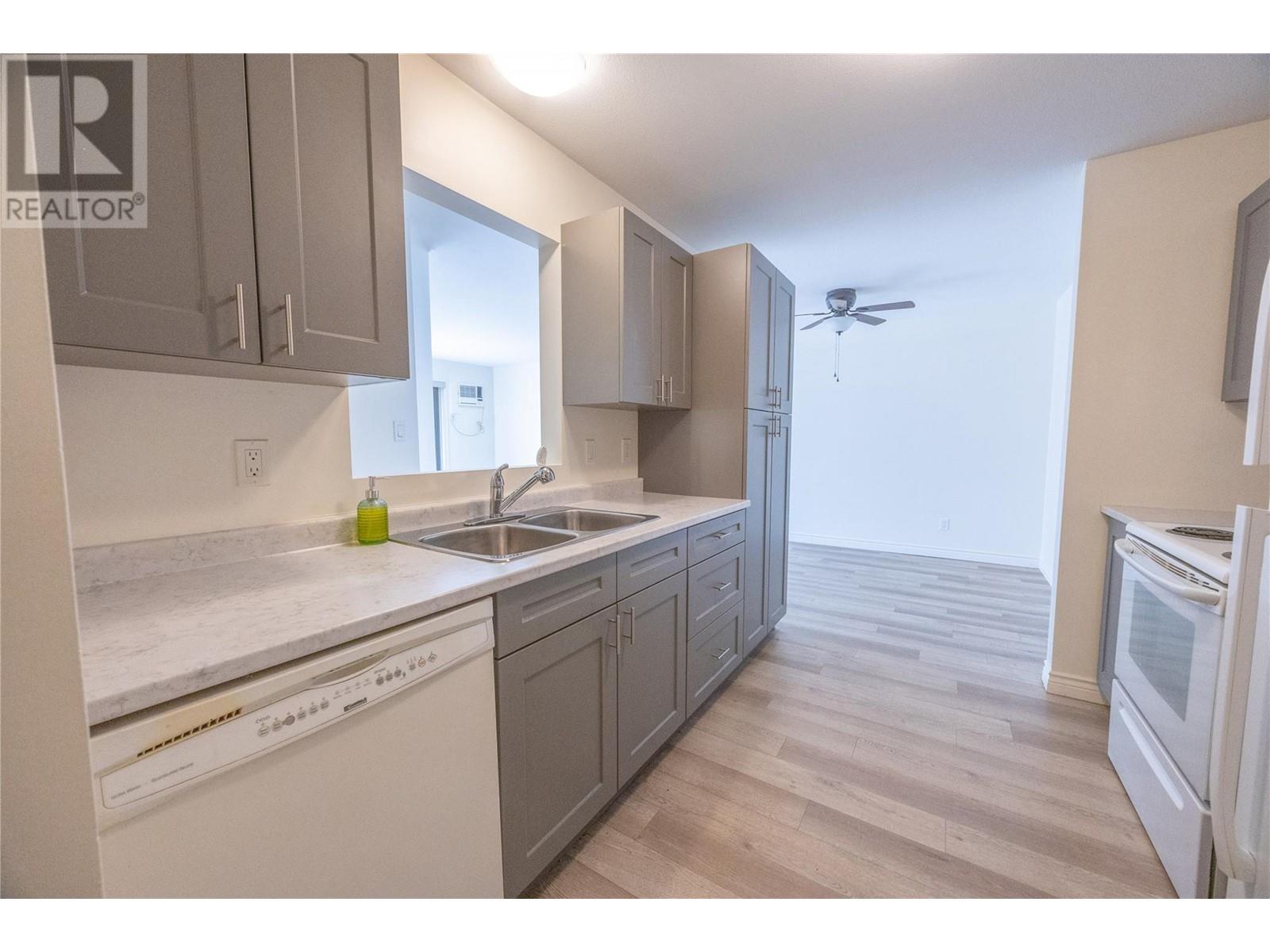 8700 Jubilee Road E Unit# 205, Summerland, British Columbia  V0H 1Z5 - Photo 4 - 10351353